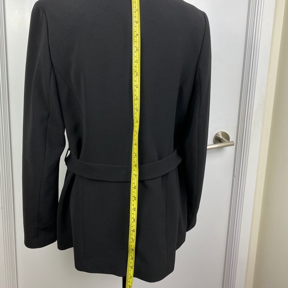 Lined belted blazer - staple piece for your closet - Picture 2 of 9